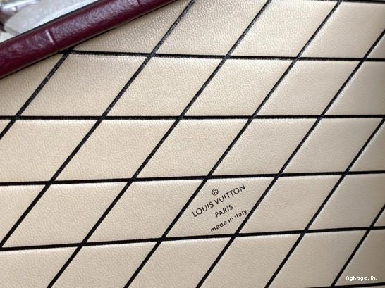 MALLE PETITE LOUIS VUITTON 0401